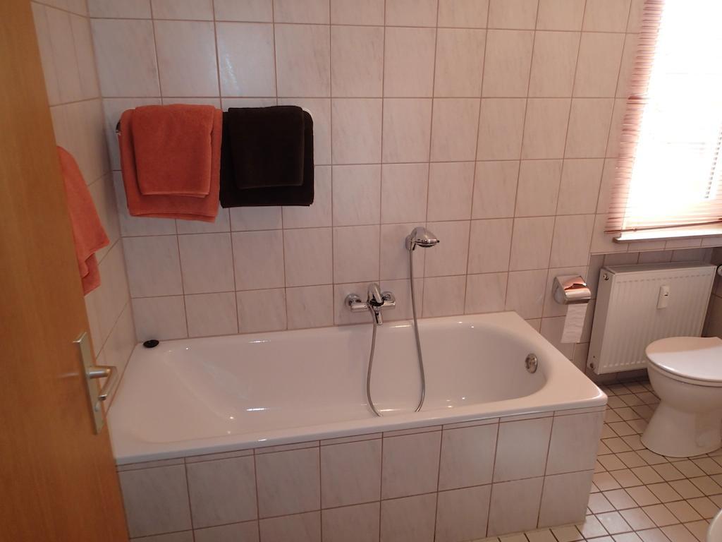 Schapers Ferienwohnungen Emmerthal Szoba fotó
